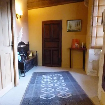 2 Dans Demeure Authentique Du Xvème 3*