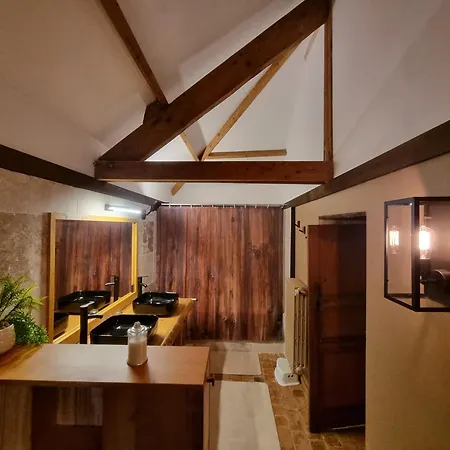 2 Dans Demeure Authentique Du Xvème 3*