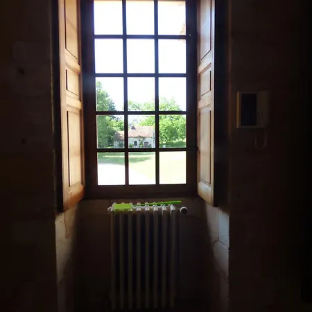 Bed & Breakfast 2 Dans Demeure Authentique Du Xvème 3*