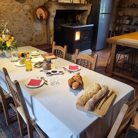 Bed & Breakfast 2 Dans Demeure Authentique Du Xveme Saint-Longis