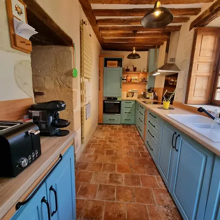 ベッド・アンド・ブレックファスト 2 Dans Demeure Authentique Du Xveme