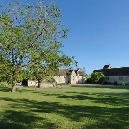 ベッド・アンド・ブレックファスト 2 Dans Demeure Authentique Du Xveme