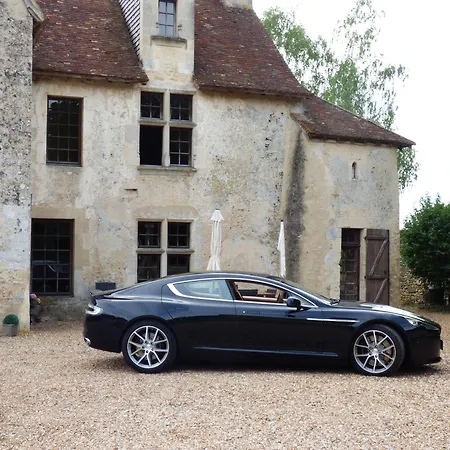 2 Dans Demeure Authentique Du Xvème Bed & Breakfast Saint-Longis