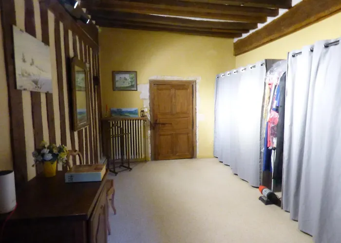 לינה וארוחת בוקר 2 Dans Demeure Authentique Du Xveme