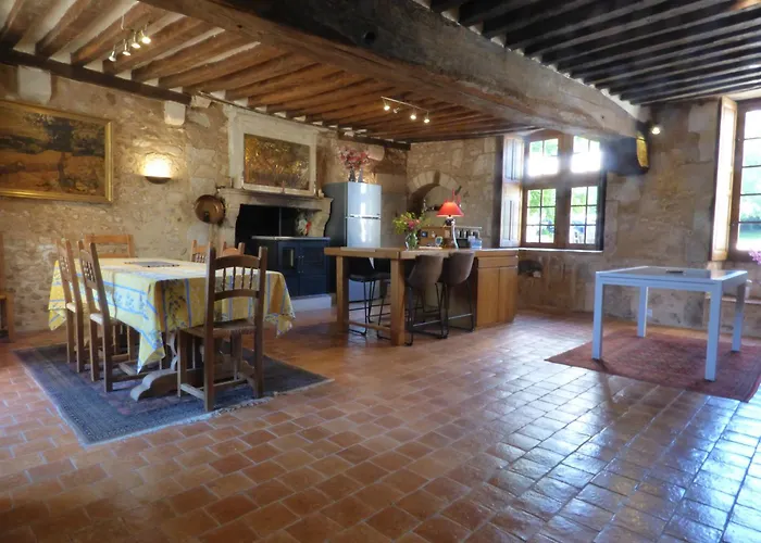 לינה וארוחת בוקר 2 Dans Demeure Authentique Du Xveme 3*