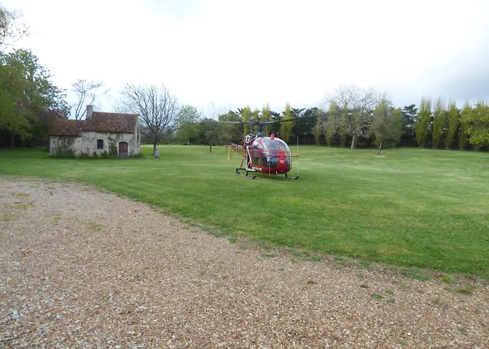 2 Dans Demeure Authentique Du Xveme לינה וארוחת בוקר Saint-Longis